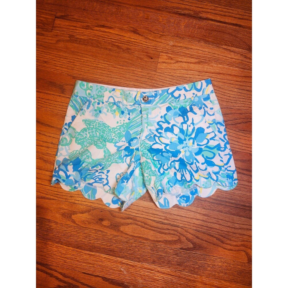 Lilly Pulitzer Buttercup Short size 2